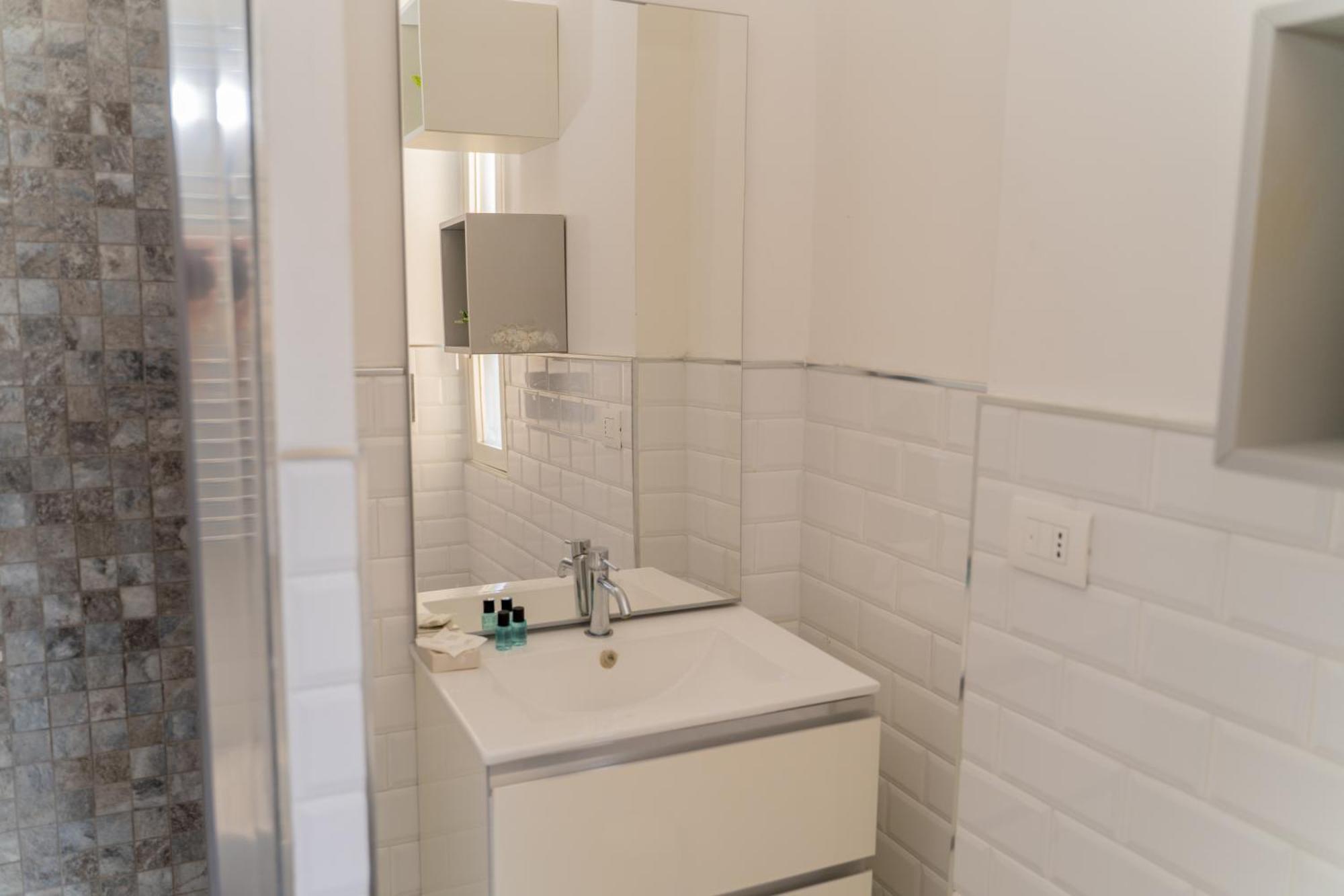Apartment Milan Near Metro-M5 Екстер'єр фото