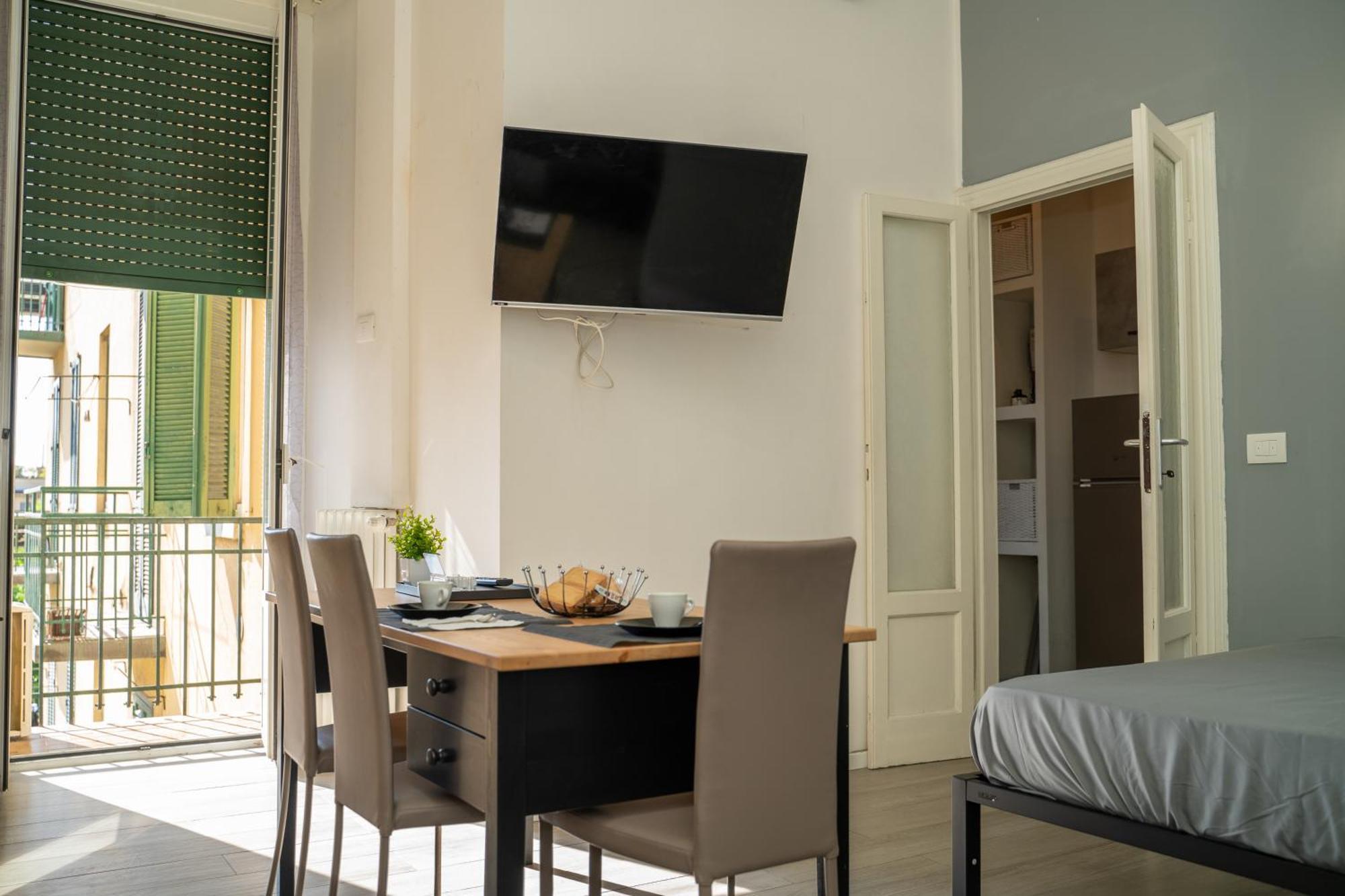 Apartment Milan Near Metro-M5 Екстер'єр фото